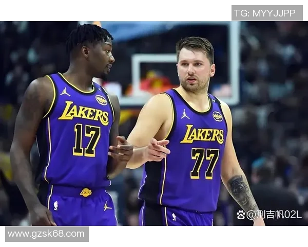 湖人对阵火箭精彩直播回顾及赛后分析全方位解读 湖人对阵火箭精彩直播回顾及赛后分析全方位解读